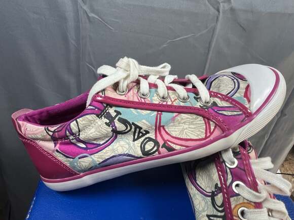 COACH Shoes - COACH Barret Poppy Love Design Fuchsia Pink Patent Leather Trim Y2K VTG Casual